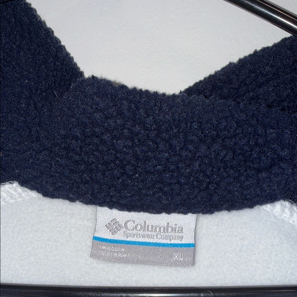 Columbia Navy and White Fleece Pullover - Picture 6 of 8